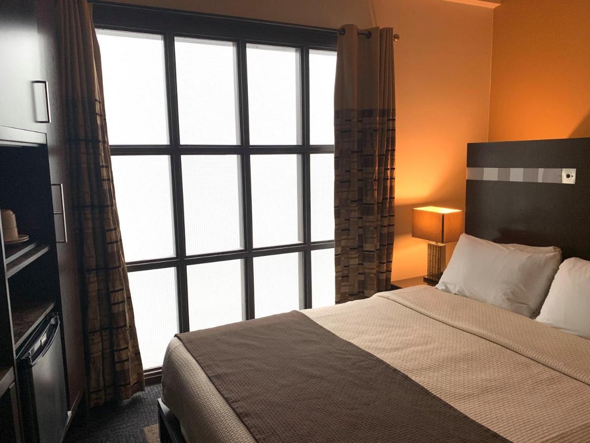 Standard Queen Room,978968968:JPEG