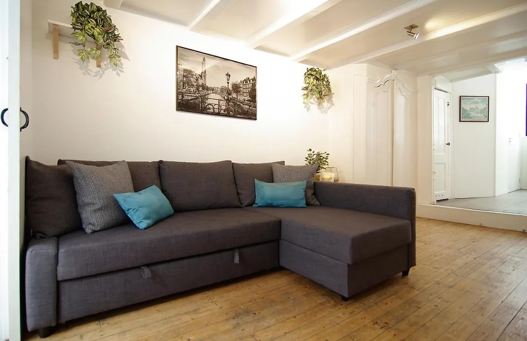 Cosy Apartment Right In The City Center With Airco!-1
