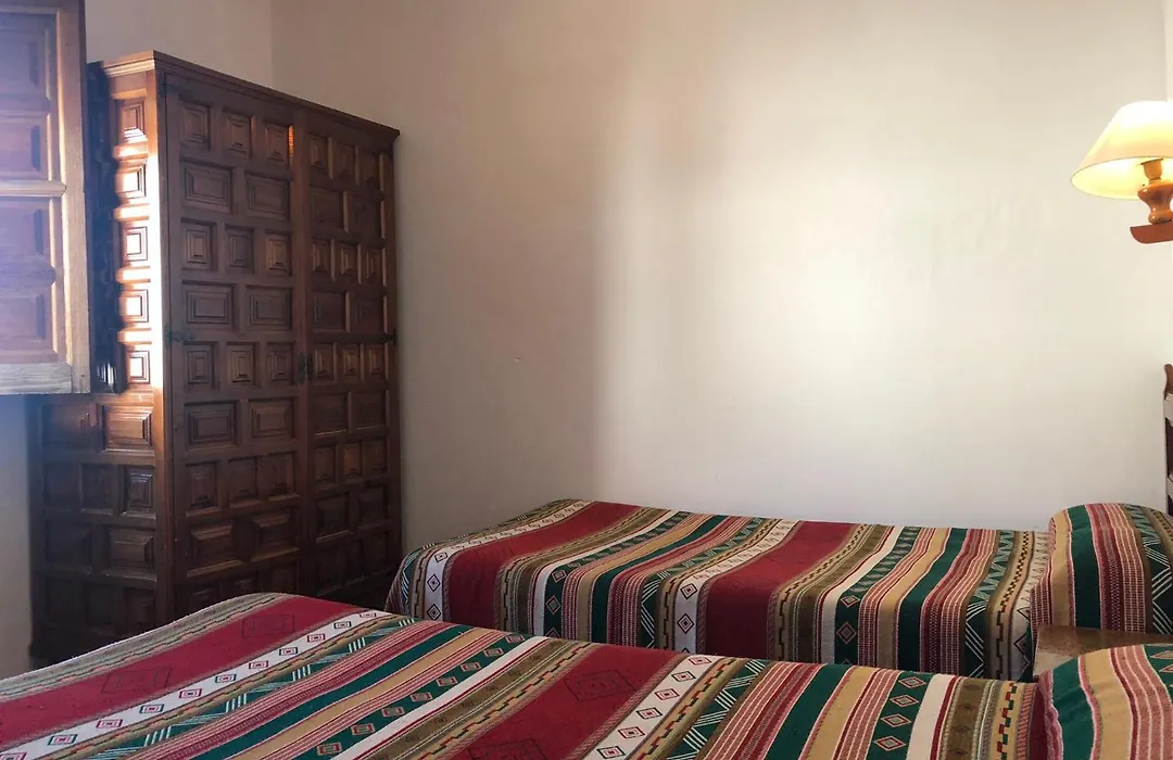 Hostal Rural Poqueira-1