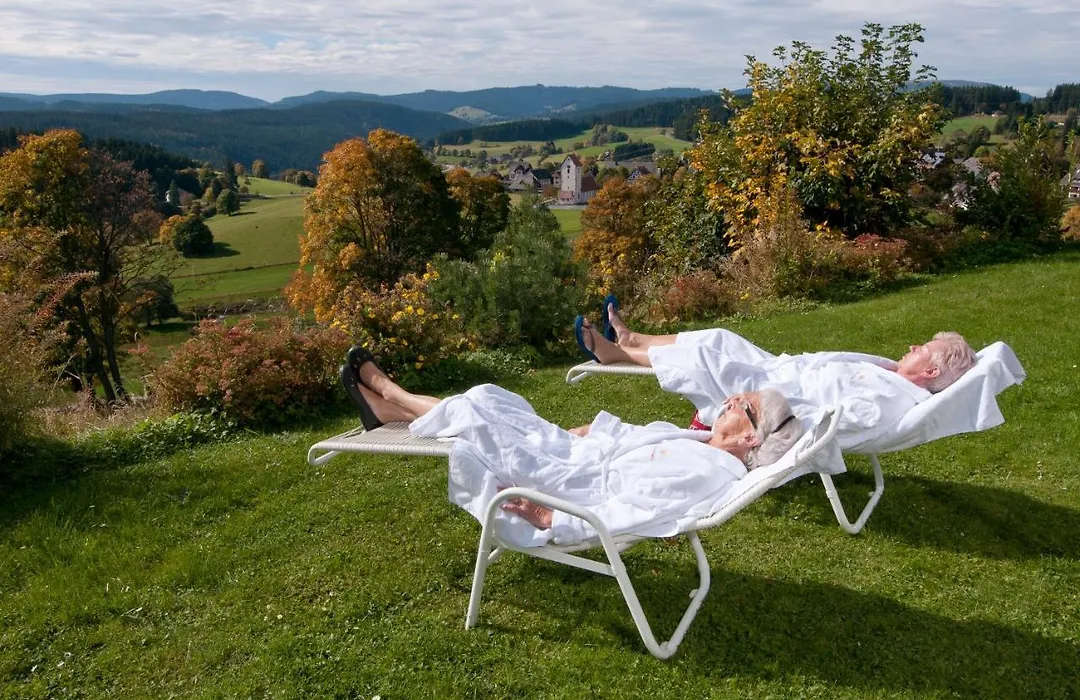 Jufa Hotel Schwarzwald-1