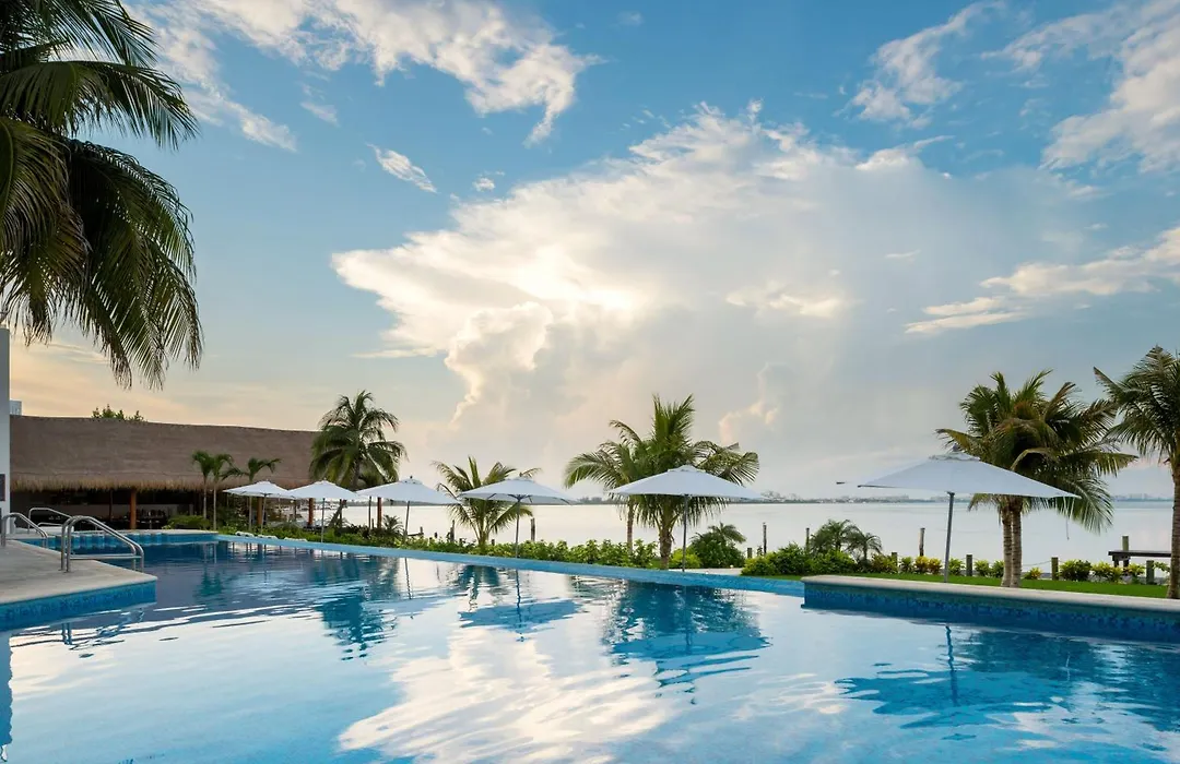 Real Inn Cancun-1