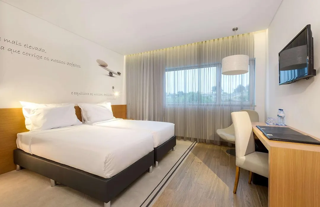 Tryp By Wyndham Leiria-1