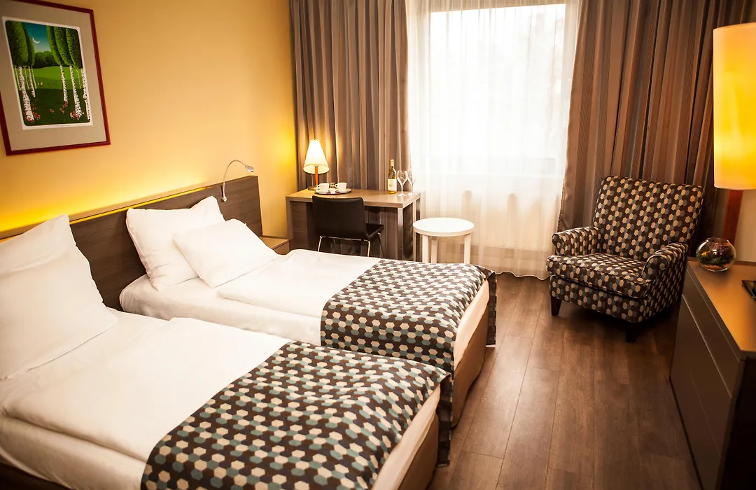 Expo Hotel-1
