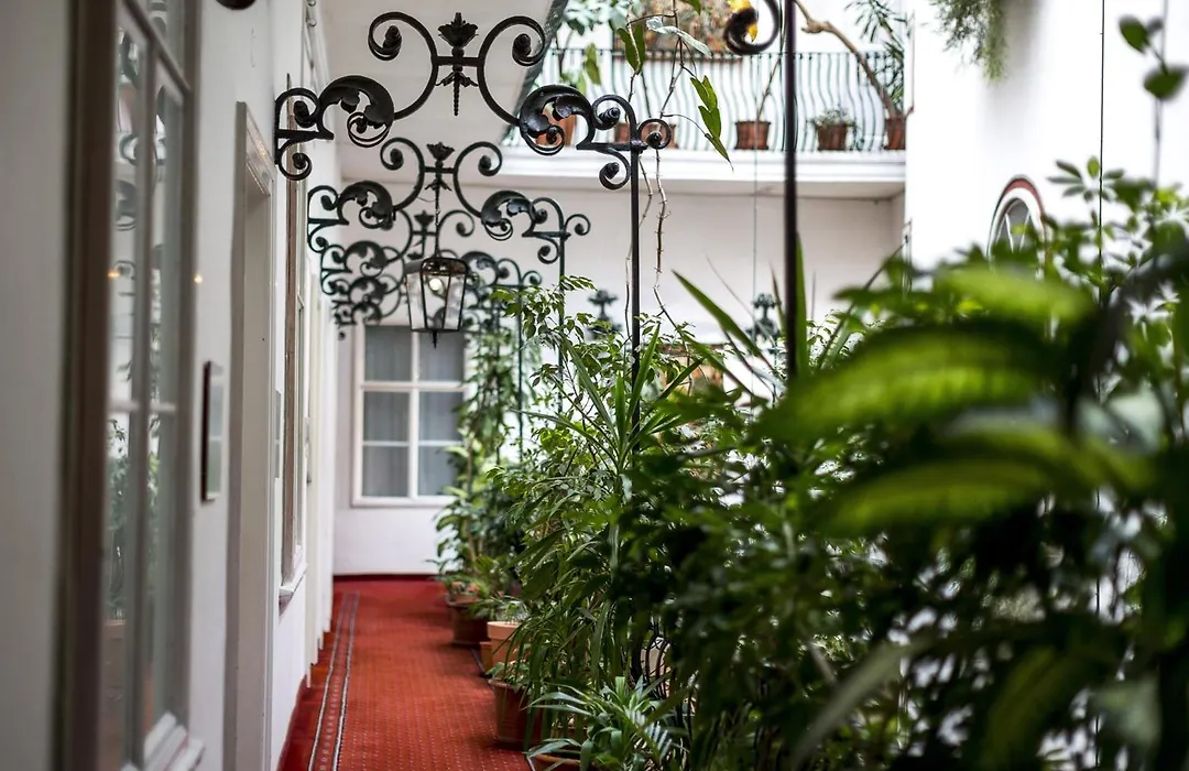 Palais-Hotel Erzherzog Johann-1
