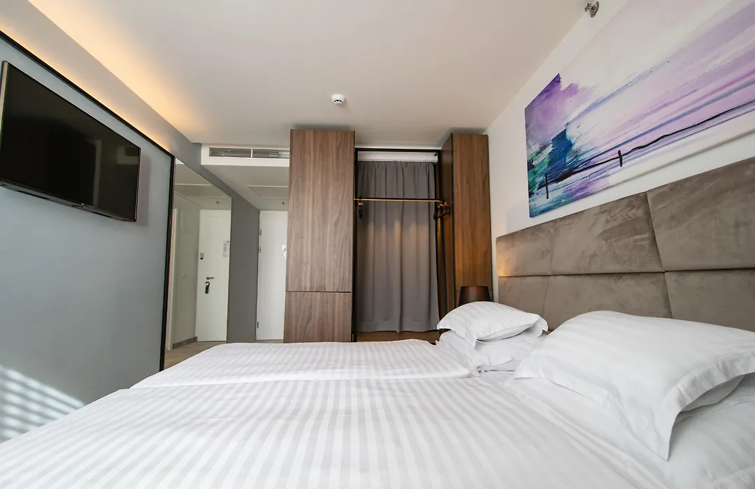 Hotel Paris-1