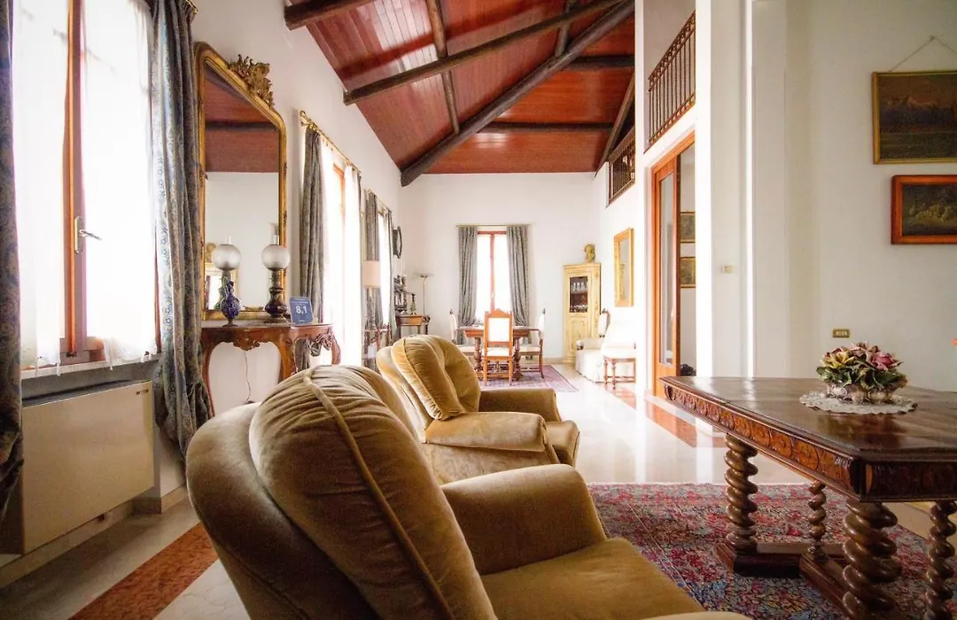 Alla Villa Liberty Bed&Breakfast-1