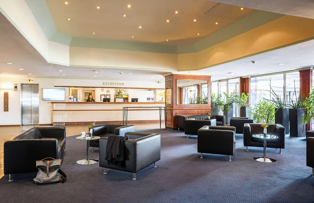 Leoso Hotel Ludwigshafen-1