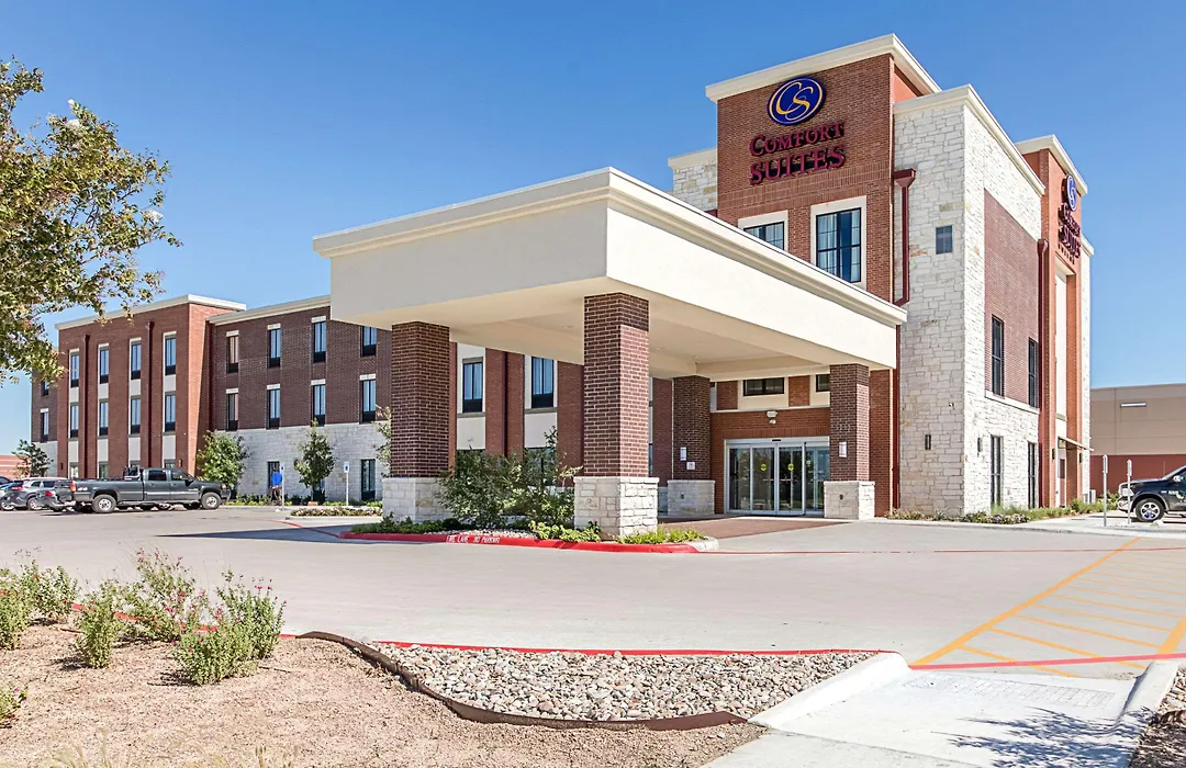 Comfort Suites Kyle-1
