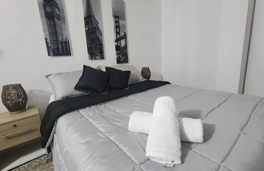 Hotel M4 Económico Estándar-1