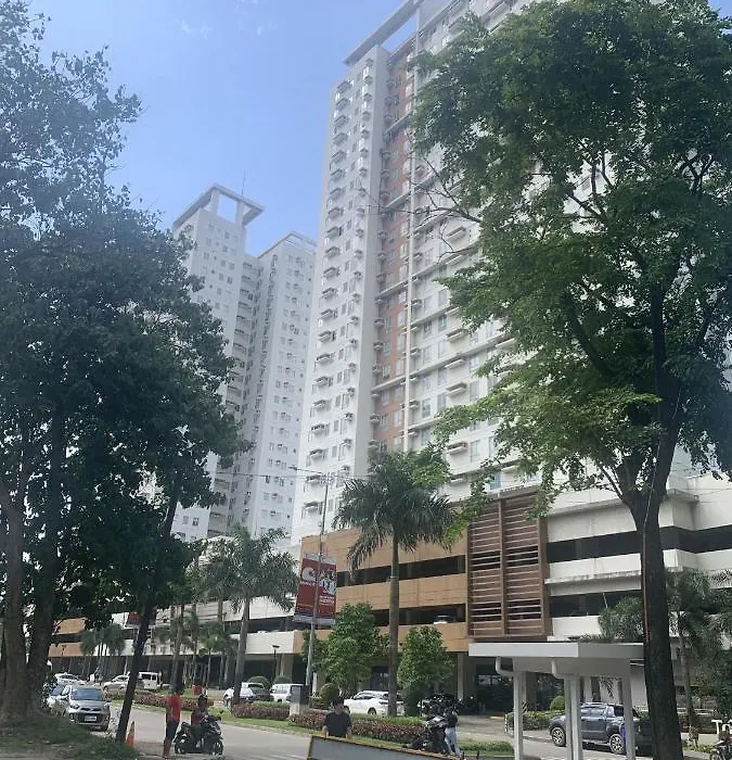 Condo In Avida Tower It Park , Lahug Cebu City, Fully Furnished-1