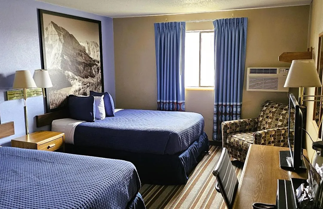 Grizzly Inn-1