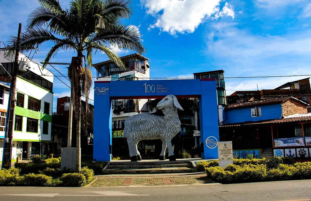 Hotel Real Guatapé-1