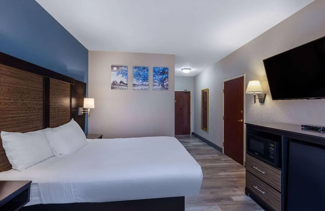 Baymont By Wyndham Kirksville University Area-1