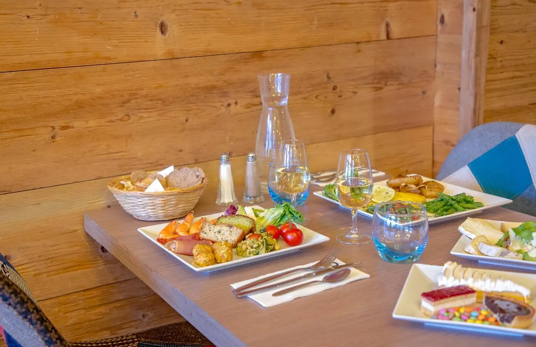 SOWELL HOTELS Le Pas du Loup-1