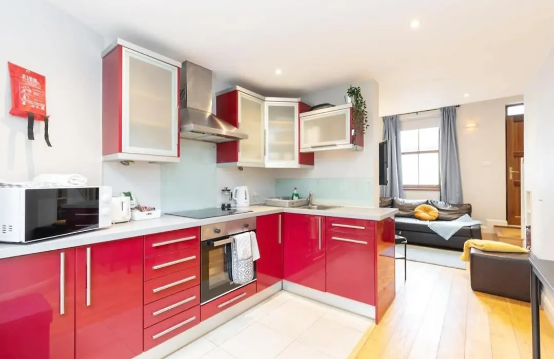 Central Location 2 Bedroom 2 Bathroom Fast Wifi-1