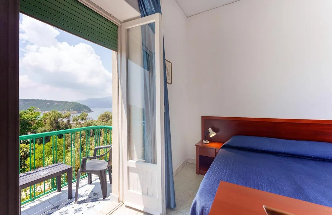 Hotel Riviera-1