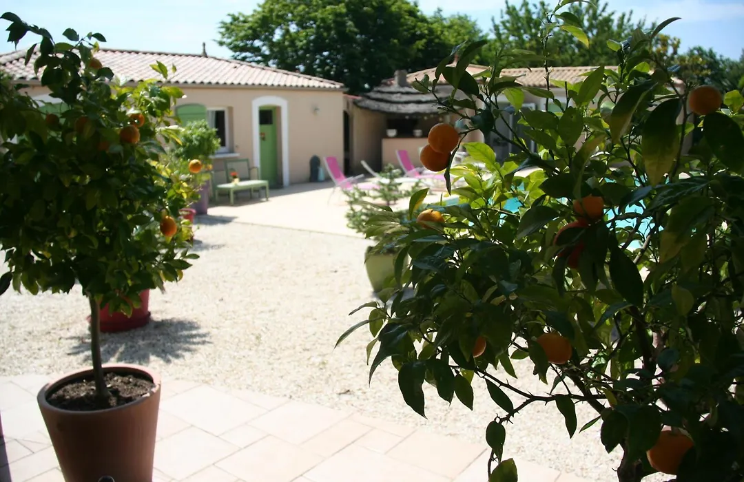 Une Chambre à la Campagne-1
