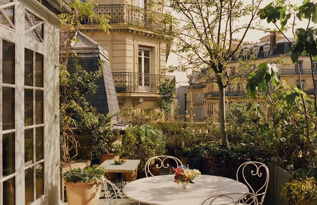 Chateau Voltaire-1