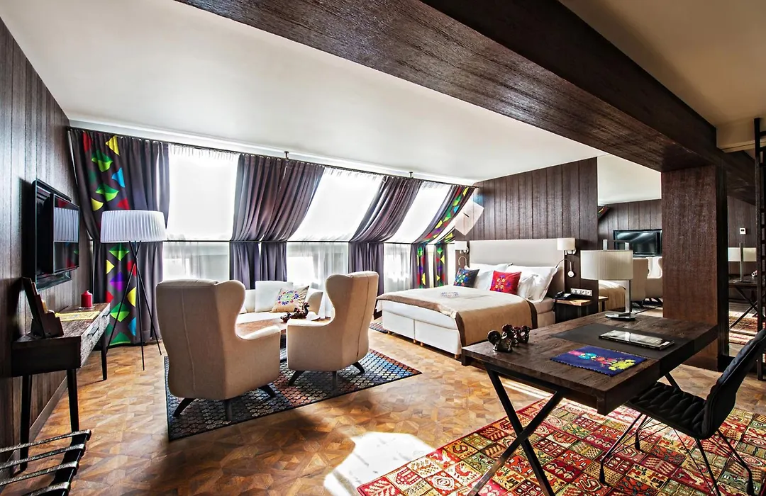 Hotel Bristol Tradition And Luxury-1