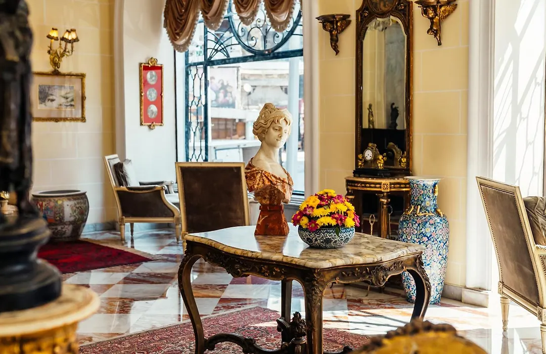 Le Metropole Luxury Heritage Hotel Since 1902 By Paradise Inn Group-1