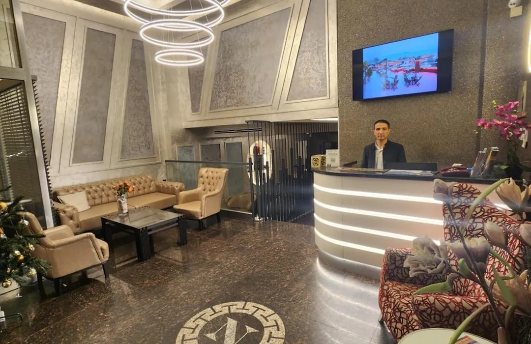 Nanda Hotel-1
