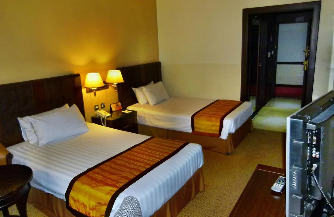 Knight Armour Hotel-1