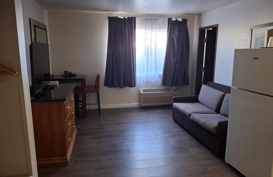 Toppenish Inn And Suites-1