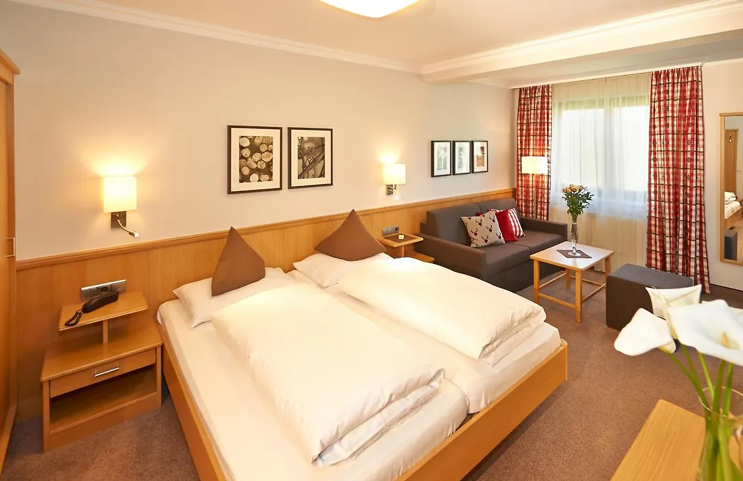 Hotel Waidmannsheil-1