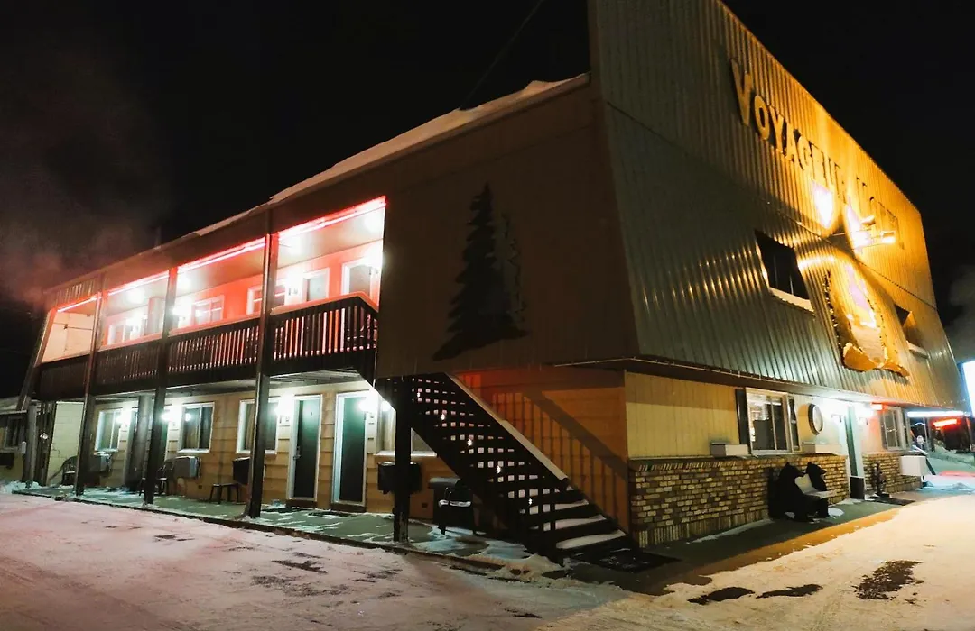 Love Hotels Voyageur By Oyo At International Falls Mn-1