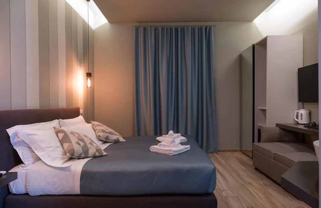 Gogo' Petit Hotel-1
