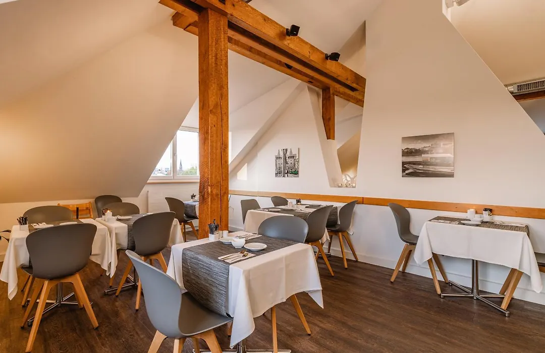 Hotel Spalentor - Ihr Sympathisches Stadthotel-1