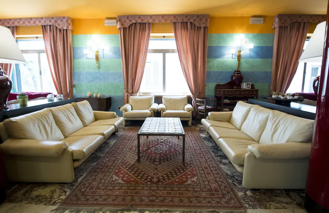 Hotel Giglio-1