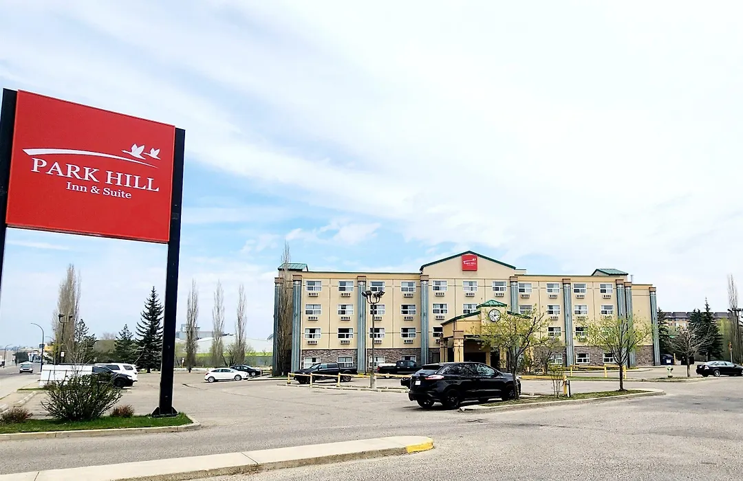 Super 8 By Wyndham Red Deer City Centre-1