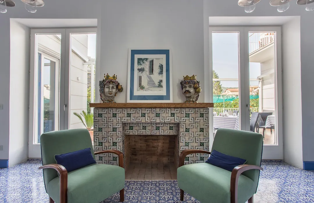 Hotel Mignon Meuble-1