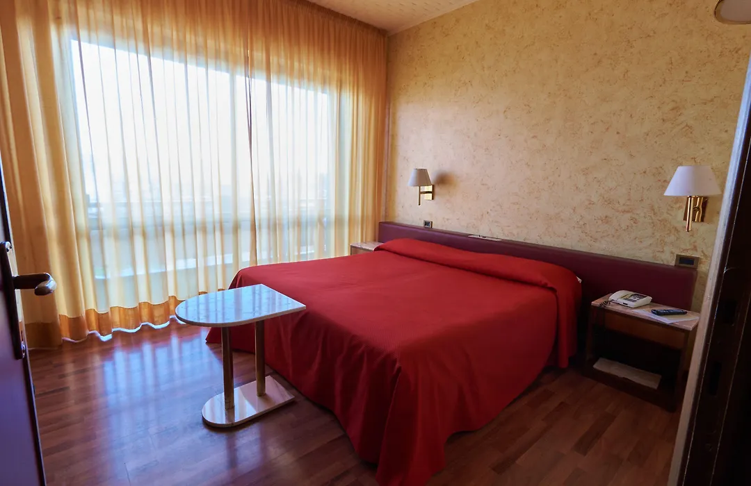 Hotel Atlantic-1