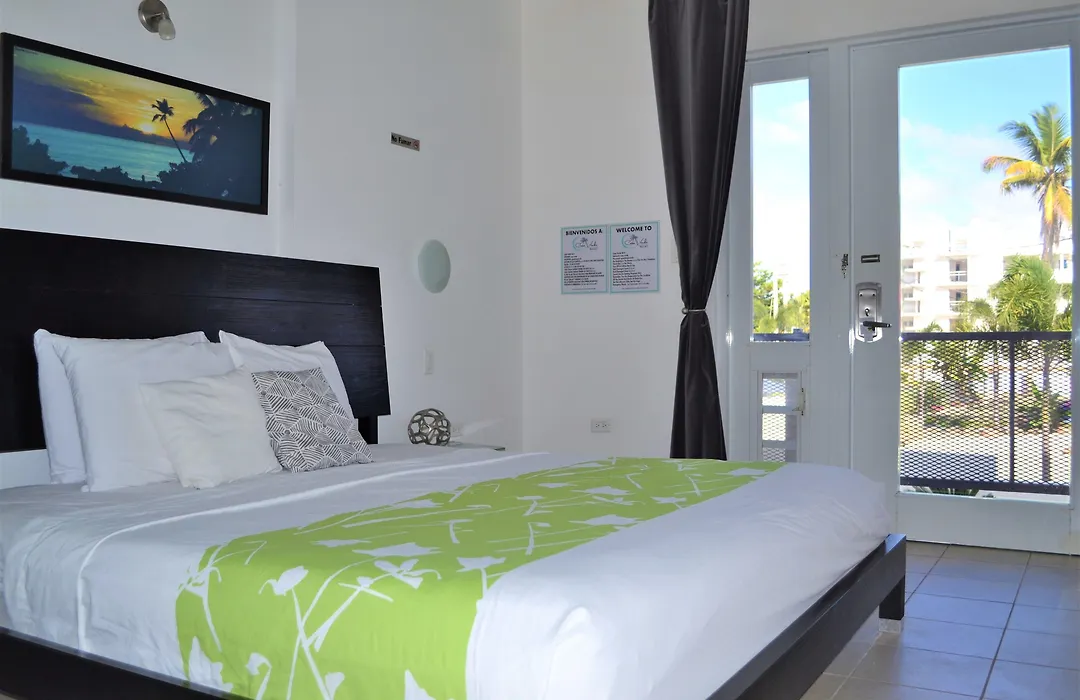 Casa Verde Hotel - Steps To The Beach, Pool, Restaurant & Bar-1
