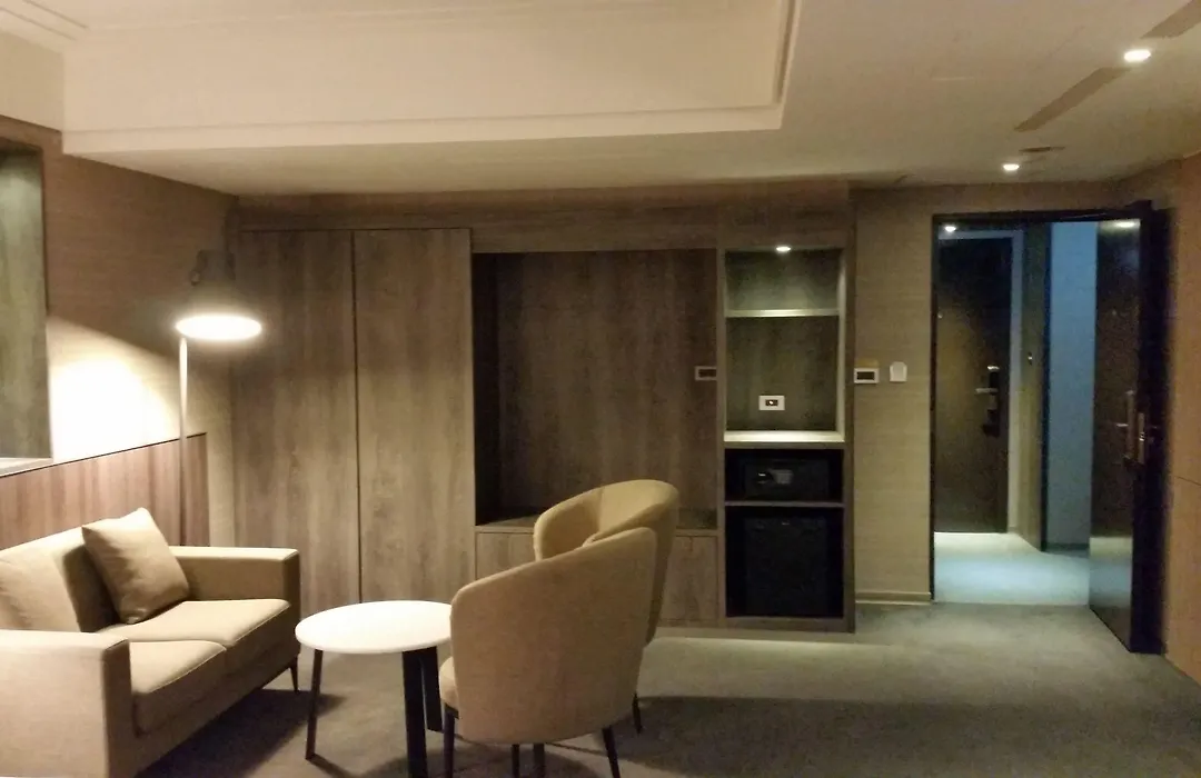 Citizen Hotel-1