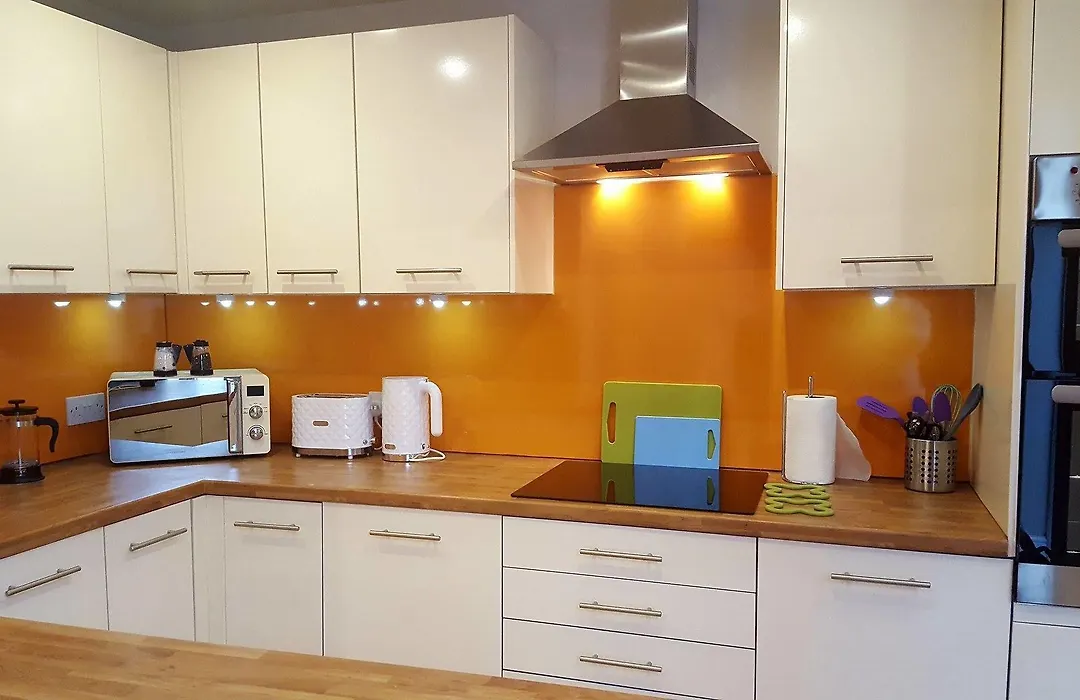Liverpool Gidlow House Sleeps 8 - Infinity Apartments-1