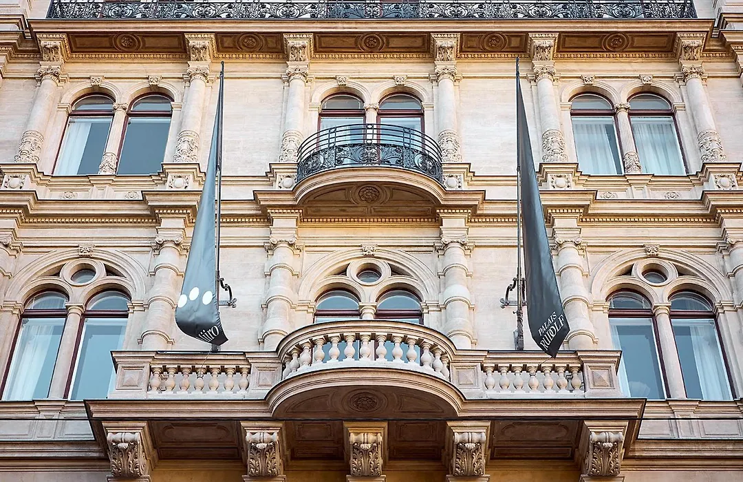 Miiro Palais Rudolf-1