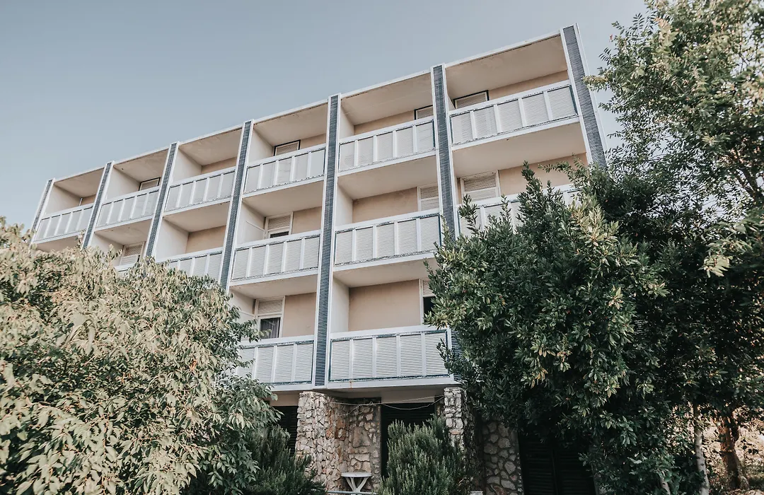 Colentum Resort Murter-1
