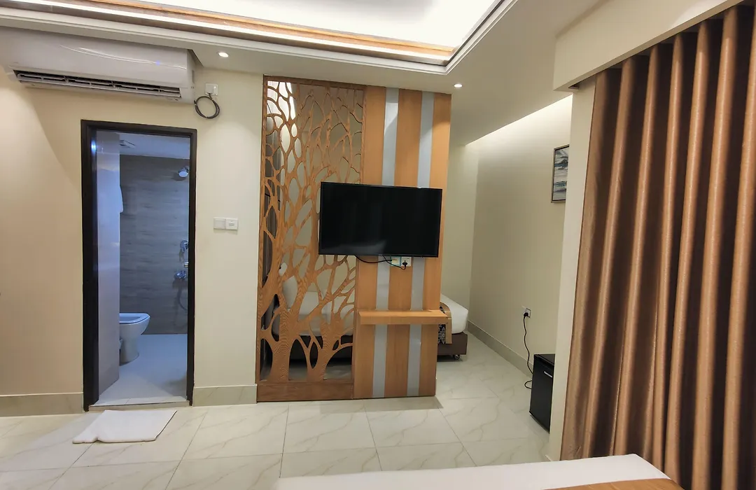 Hotel Royal Bengal-1