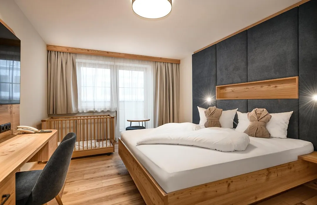 Hotel Zauchenseehof-1