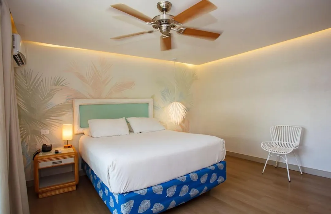 Hotel Cocoplum Beach-1