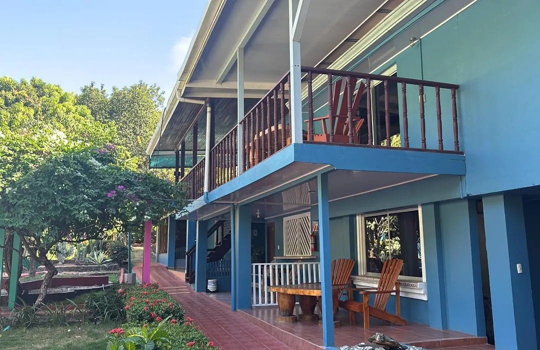 Hotel Marielos-1