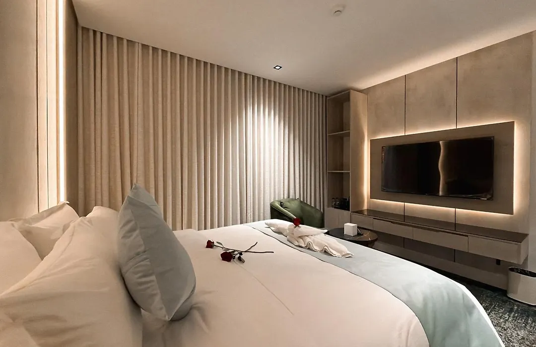 Rose Garden Hotel فندق روز جاردن-1
