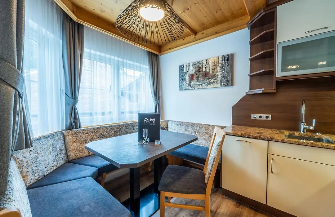 Alpinstyle Hotel Ischgl-1
