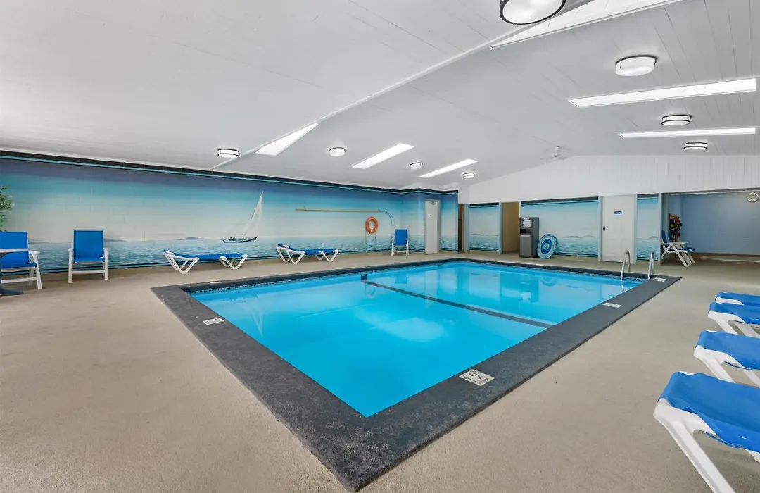 Surestay Plus Hotel By Best Western Salmon Arm-1