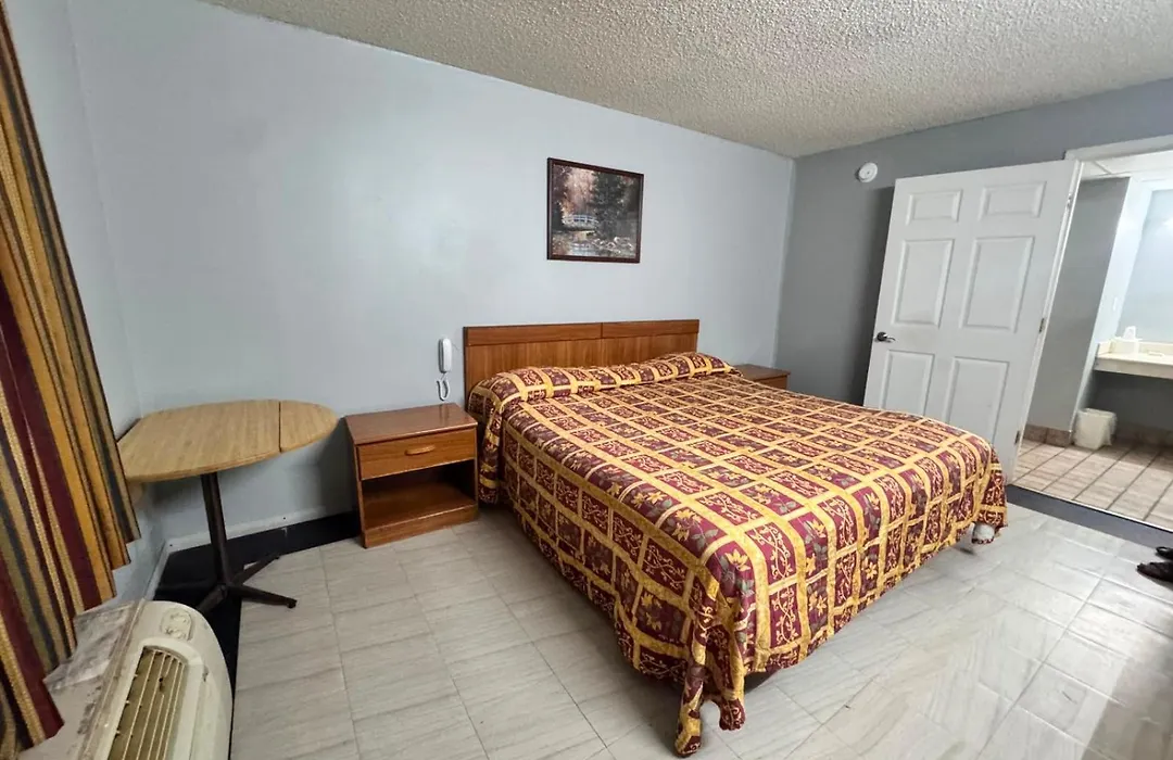 Economy Inn Sweetwater I-75-1