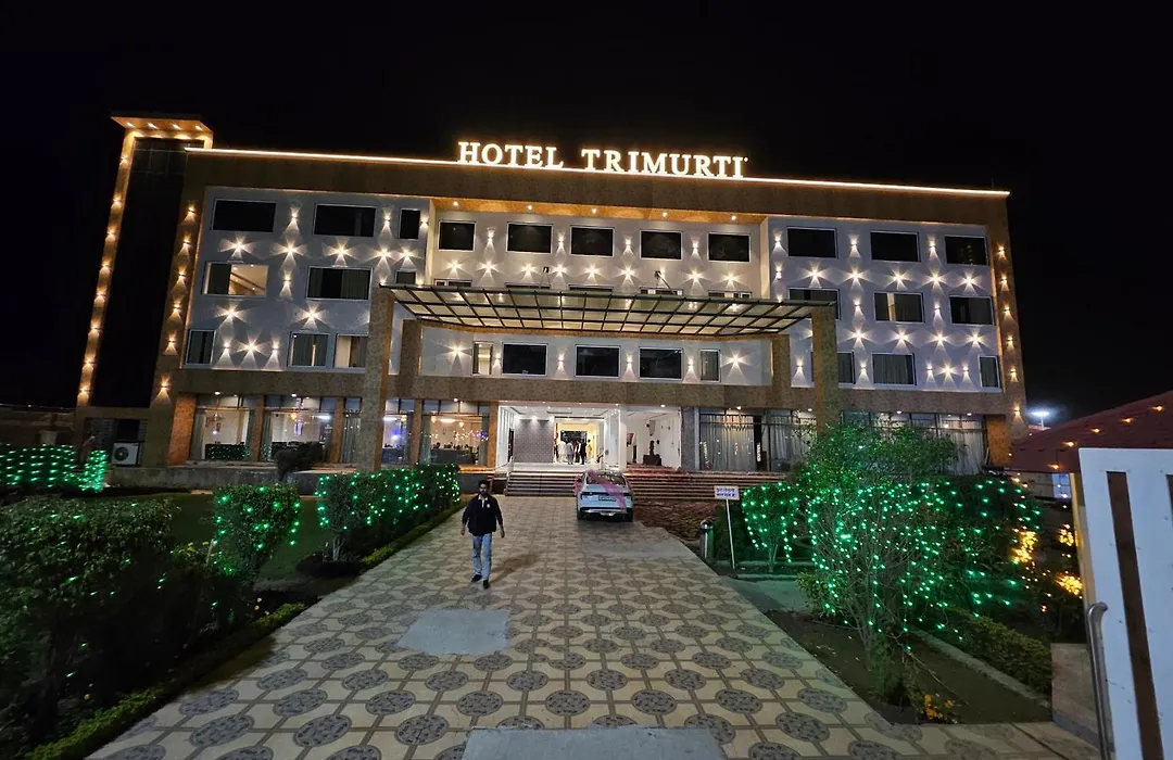 Hotel Trimurti By Carlton Suites-1