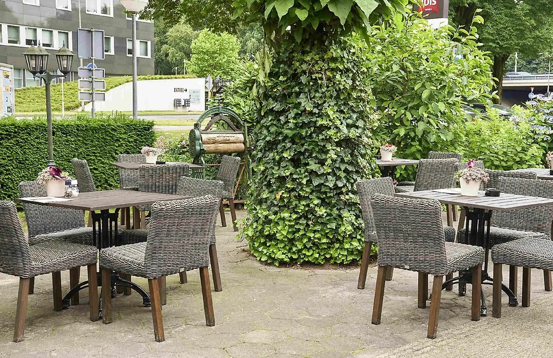 ibis Tilburg-1